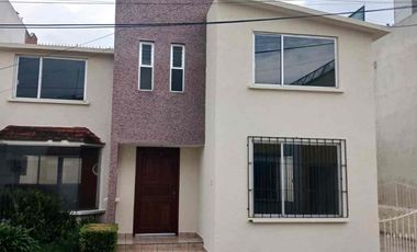 CASA EN RENTA EN SAN SALVADOR TIZATLALLI, METEPEC
