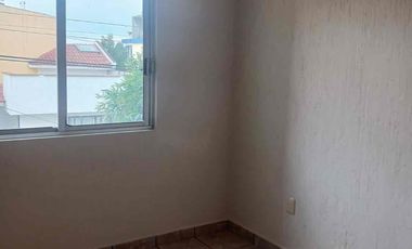 CASA EN RENTA EN SAN SALVADOR TIZATLALLI, METEPEC