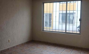 CASA EN RENTA EN SAN SALVADOR TIZATLALLI, METEPEC