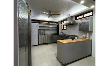 FOR LEASE: 5-Bedroom Single-Family House in San Lorenzo, Makati City