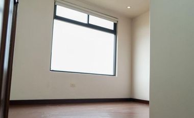 CONDOMINIO NEW CITY TORRE ESMERALDA