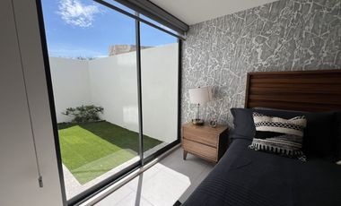 Departamento de 2 recámaras + Flex Space (opción a 3er recámara)- Habitación principal con baño completo con opción a vestidor.  - Flex Space con opci