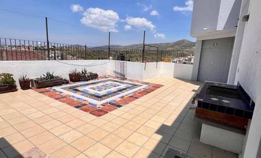 Propiedad con vista panorámica !