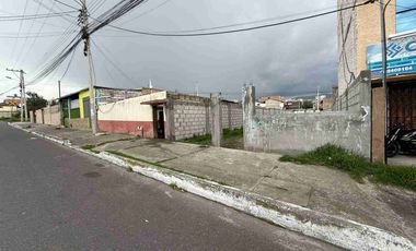 Terreno con cerramiento en el sector del Mercado Mayorista