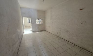 CASA HABITACIÓN EN VENTA en: Av. Artesanos No. 3672 Col. San Miguel de Huentitan, Guadalajara, Jal.