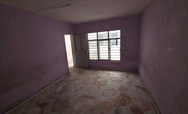 CASA HABITACIÓN EN VENTA en: Av. Artesanos No. 3672 Col. San Miguel de Huentitan, Guadalajara, Jal.