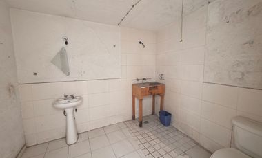 CASA HABITACIÓN EN VENTA en: Av. Artesanos No. 3672 Col. San Miguel de Huentitan, Guadalajara, Jal.