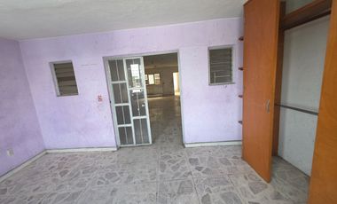 CASA HABITACIÓN EN VENTA en: Av. Artesanos No. 3672 Col. San Miguel de Huentitan, Guadalajara, Jal.