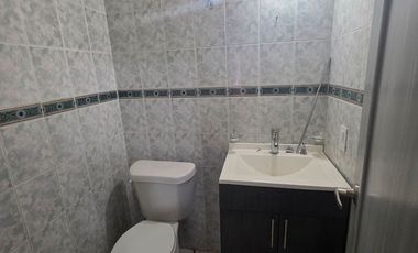 CASA HABITACIÓN EN VENTA EN: Genaro Vega Salazar No. 2518 Col. Heliodoro Hernández Loza, Guadalajara, Jal.