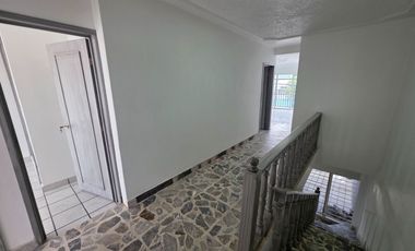 CASA HABITACIÓN EN VENTA EN: Genaro Vega Salazar No. 2518 Col. Heliodoro Hernández Loza, Guadalajara, Jal.