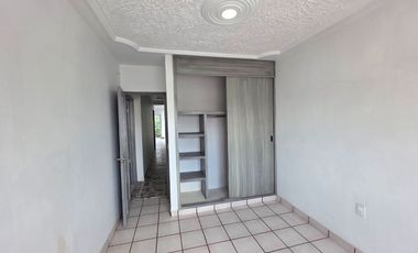 CASA HABITACIÓN EN VENTA EN: Genaro Vega Salazar No. 2518 Col. Heliodoro Hernández Loza, Guadalajara, Jal.