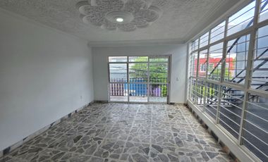 CASA HABITACIÓN EN VENTA EN: Genaro Vega Salazar No. 2518 Col. Heliodoro Hernández Loza, Guadalajara, Jal.