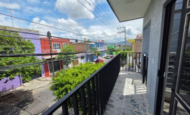 CASA HABITACIÓN EN VENTA EN: Genaro Vega Salazar No. 2518 Col. Heliodoro Hernández Loza, Guadalajara, Jal.