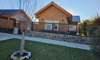 MODERNA Y LUMINOSA CASA EN ESQUEL, CHUBUT