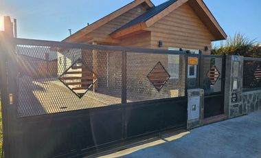 MODERNA Y LUMINOSA CASA EN ESQUEL, CHUBUT