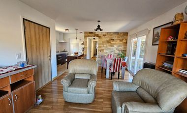 MODERNA Y LUMINOSA CASA EN ESQUEL, CHUBUT