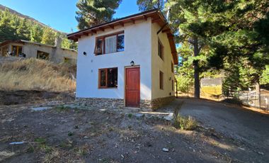 CASA CON AMPLIO TERRENO EN ESQUEL, CHUBUT