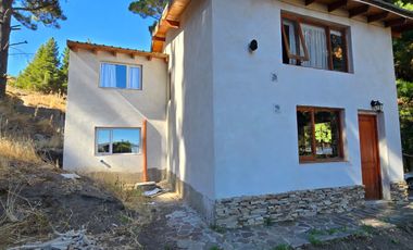 CASA CON AMPLIO TERRENO EN ESQUEL, CHUBUT