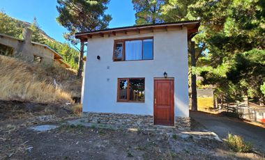 CASA CON AMPLIO TERRENO EN ESQUEL, CHUBUT
