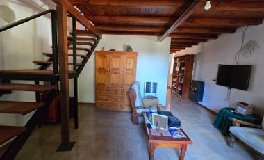 CASA CON AMPLIO TERRENO EN ESQUEL, CHUBUT
