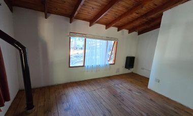 CASA CON AMPLIO TERRENO EN ESQUEL, CHUBUT