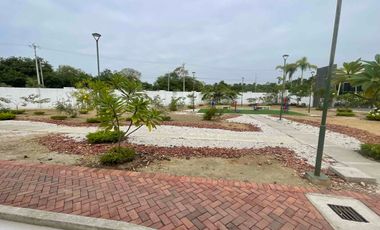 Venta de casa a estrenar  Urbanización Paseo de Sol vía a la costa