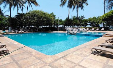 Departamento en 5to. piso de 3 recámaras en Torre Veramar con hermosa vista al mar