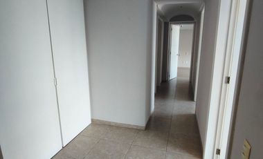 Departamento en 5to. piso de 3 recámaras en Torre Veramar con hermosa vista al mar