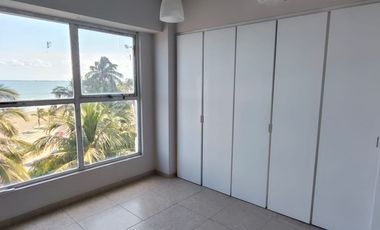 Departamento en 5to. piso de 3 recámaras en Torre Veramar con hermosa vista al mar