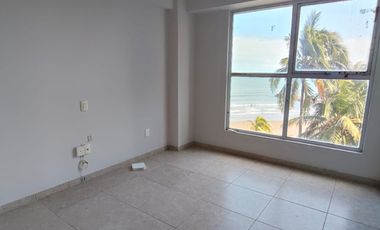 Departamento en 5to. piso de 3 recámaras en Torre Veramar con hermosa vista al mar