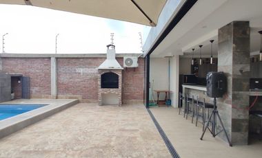 casa con piscina de venta en crucita manabi ar