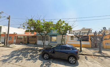 Casa Av Juventino Rosas, Petroquimica, Coatzacoalcos, Veracruz NO CREDITOS
