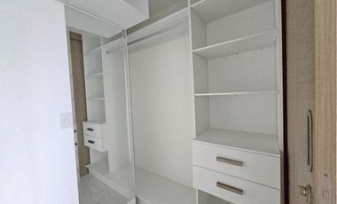 Alquiler de Departamento de ESTRENO, 3 dormitorios, cocina equipada - Moderno edificio Torre Millenium, Avenida Francisco de Orellana