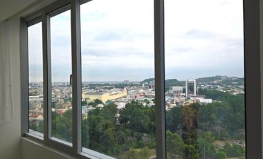 Alquiler de Departamento de ESTRENO, 3 dormitorios, cocina equipada - Moderno edificio Torre Millenium, Avenida Francisco de Orellana