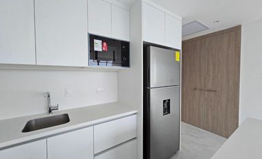 Alquiler de Departamento de ESTRENO, 3 dormitorios, cocina equipada - Moderno edificio Torre Millenium, Avenida Francisco de Orellana