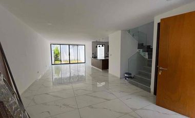 HERMOSA CASA EN VENTA CEMENTERA