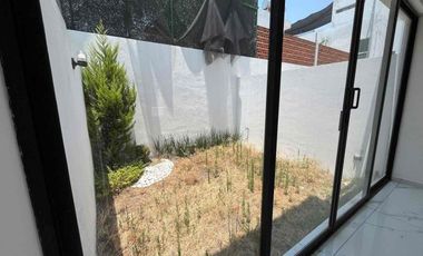 HERMOSA CASA EN VENTA CEMENTERA