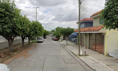 CASA EN VENTA EN LOMAS DE ZAPOPAN JALISCO