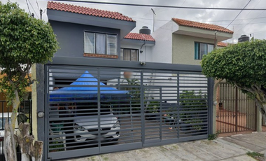 CASA EN VENTA EN LOMAS DE ZAPOPAN JALISCO
