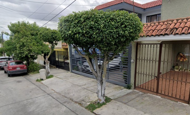 CASA EN VENTA EN LOMAS DE ZAPOPAN JALISCO
