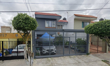 CASA EN VENTA EN LOMAS DE ZAPOPAN JALISCO