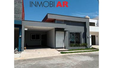VENTA DE CASA EN RESIDENCIAL FINCA REAL, CORDOBA