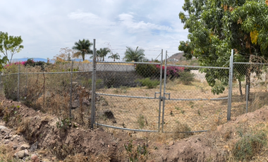 Terreno en San Juan Cosala con vista a la laguna. en El Limon
