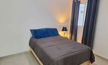 Renta de Departamento Totalmente Amueblado en 1er Nivel Condominio Liverte, con Seguridad 24/7 y 3 Albercas en Área Común