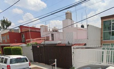 Estrena esta propiedad ubicada en la Colonia Hacienda de Echegaray, Naucalpan de Juárez, EDOMEX. A un precio por debajo de su valor de mercado