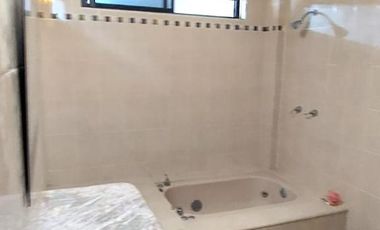 Zihuatanejo Casa En Venta En La Noria Cuenta Con 2 Locales Comerciales