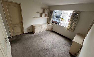 VENTA DEPARTAMENTO CALLE  MONTE FLOR