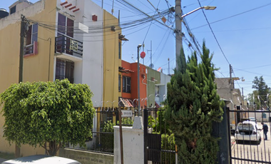 GJL.- CASA ADJUDICADA EN VENTA EN SIERRA DE LA PLATA 52-38 LA JOYA CUAUTITLAN EDO DE MEX.