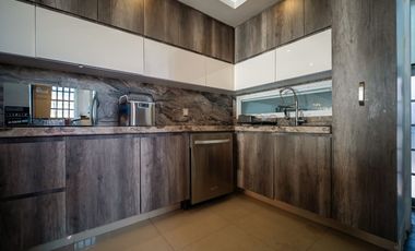 Casa de 5 recámaras en venta en lomas independencia