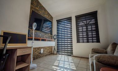 Casa de 5 recámaras en venta en lomas independencia
